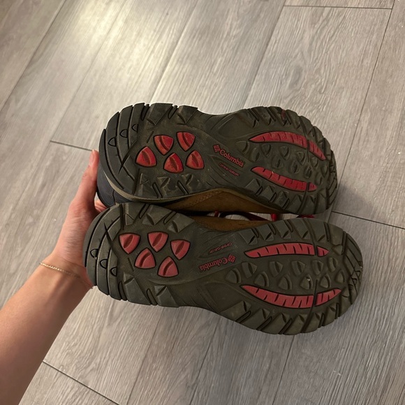 Columbia hiking boots - Picture 3 of 4